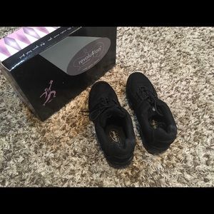 Hip-hop dance shoes